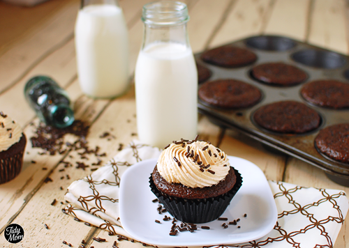 Banana Buster Brown Cupcakes