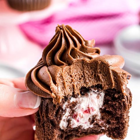 Chocolate Covered Strawberry Cupcakes